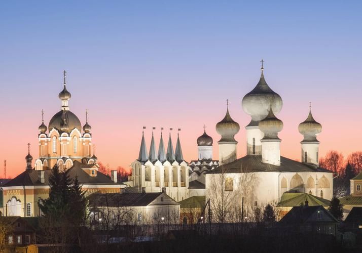 Путешествие по жемчужинам Петербурга за 4 дня