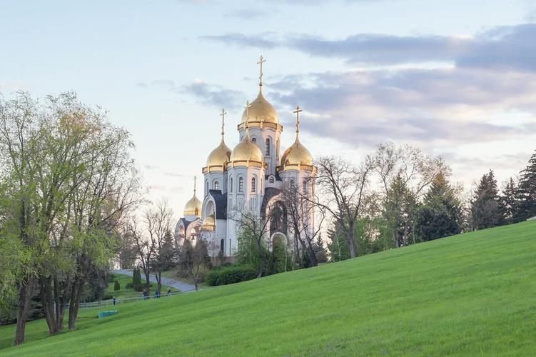 Сквозь века — по степным тропам