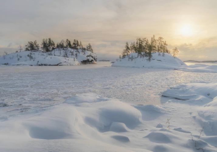 Яркий Новый год: от Петербурга до Карелии