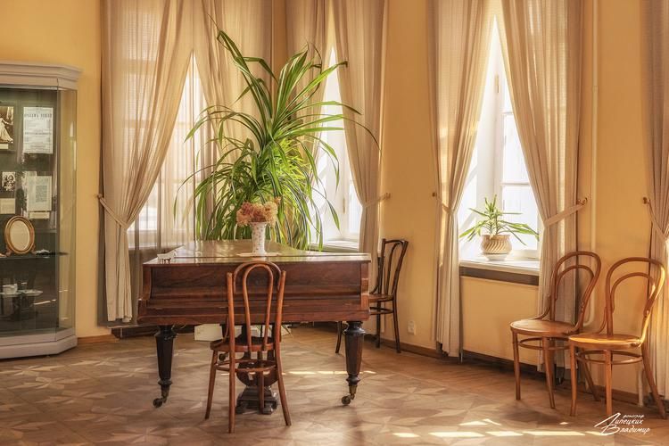 Автобус| Улыбка и оружие: путешествие по Туле