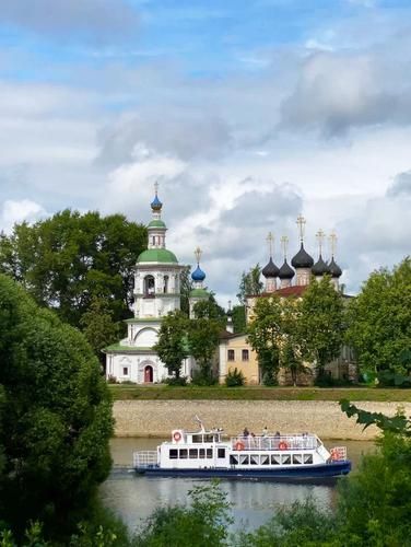 Храмы и обители Вологодского края